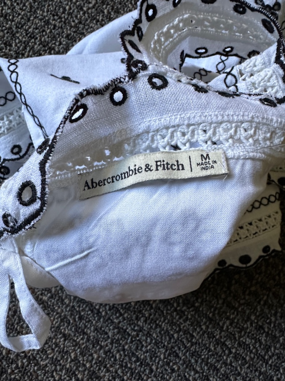 NWT Abercrombie and fitch tank - Picture 5 of 6